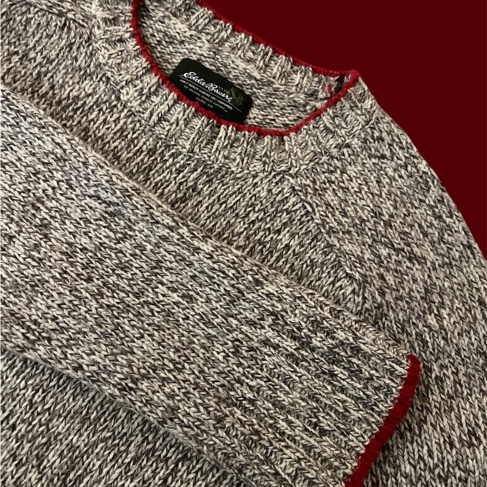 Vintage Eddie Bauer Men's 100% Wool Sweater in Heathered Gray with red edging